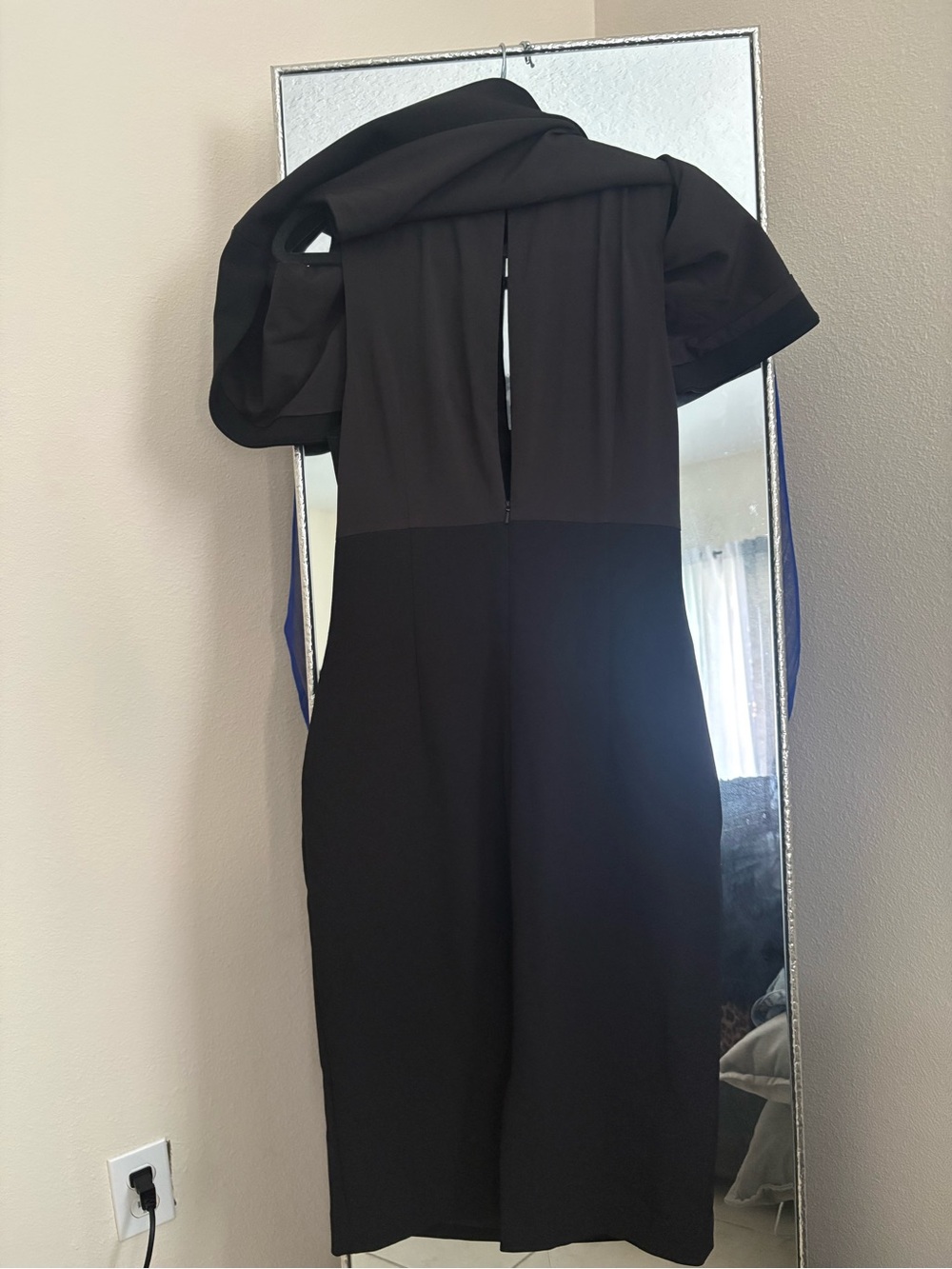 Badgley Mischka Size 8 Black Sheath Dress Sleeveless Asymmetrical Collar - Picture 6 of 8